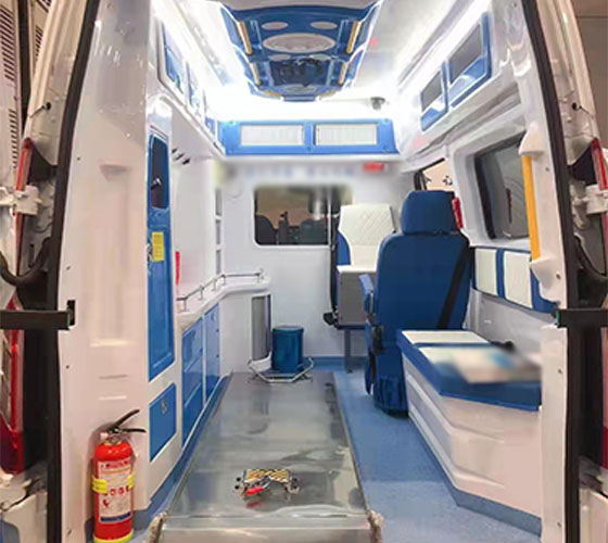 色达县车辆内部展示